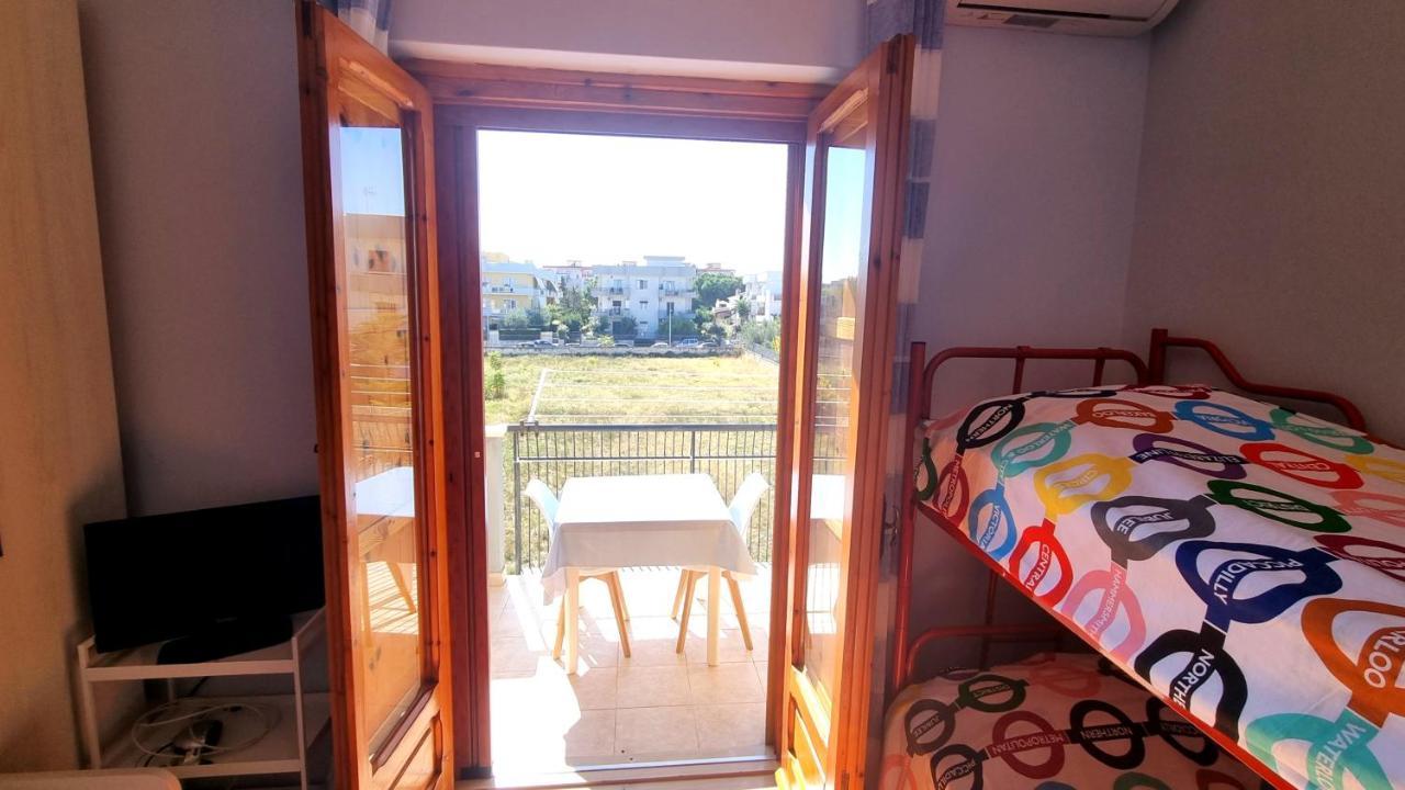 Casa Vacanze Cristoforo Colombo Holiday Трани Екстериор снимка