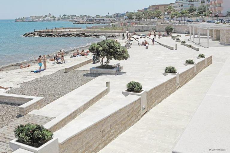 Casa Vacanze Cristoforo Colombo Holiday Трани Екстериор снимка